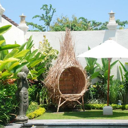 Sarayu Villa Семиняк Екстериор снимка